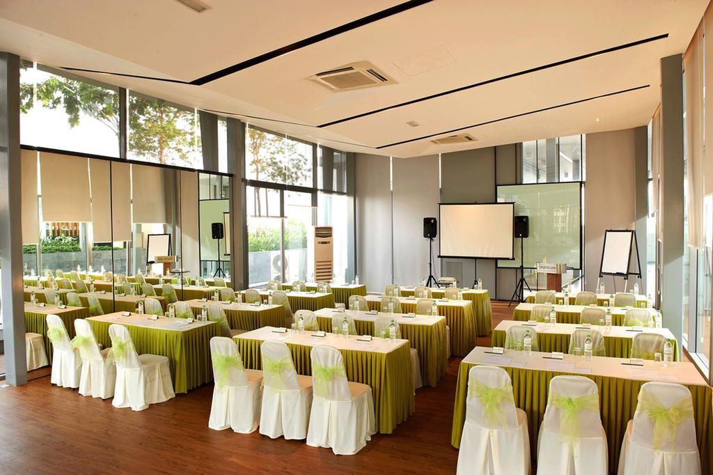 The Signature Hotel & Serviced Suites Kuala Lumpur Exterior photo