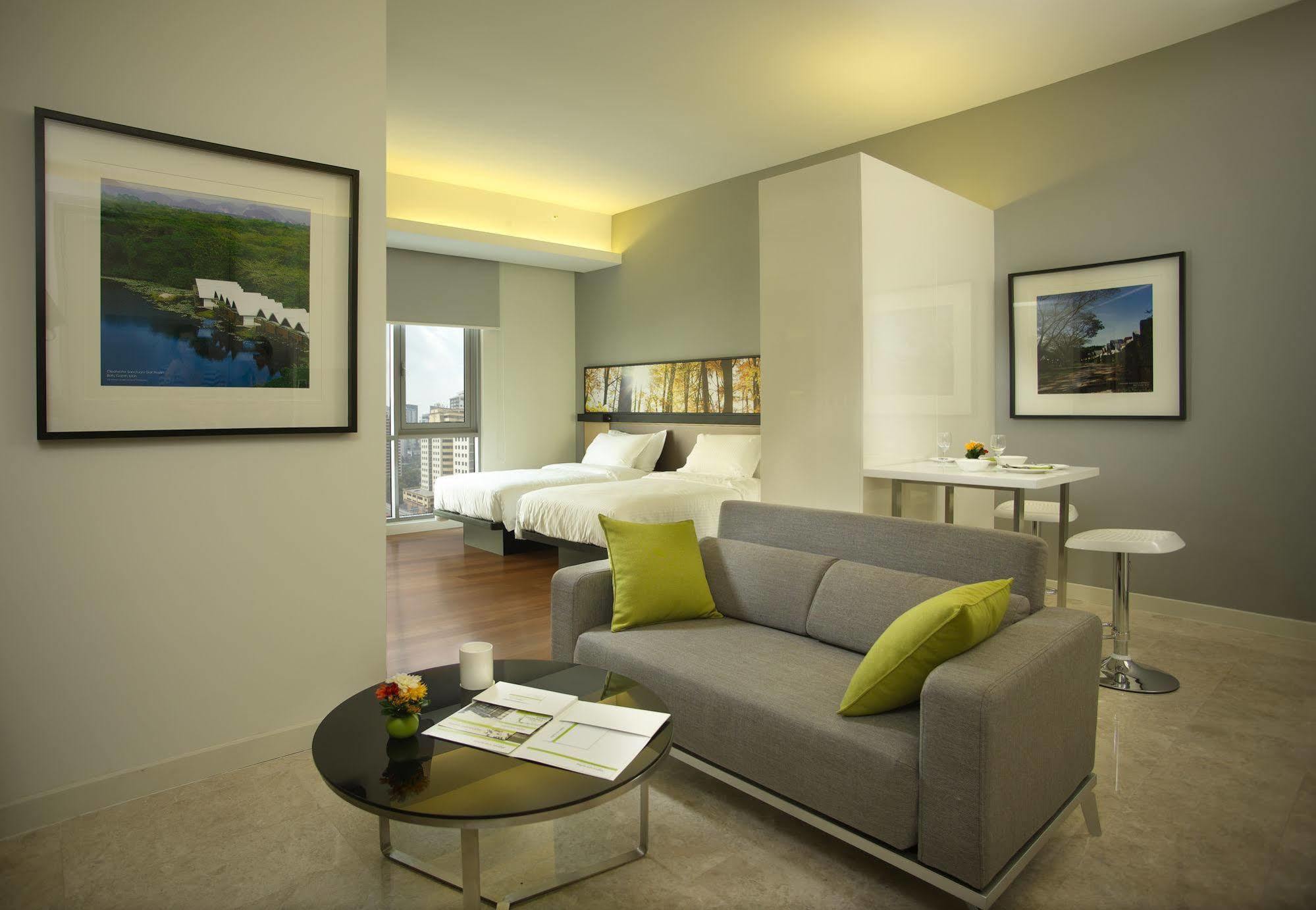 The Signature Hotel & Serviced Suites Kuala Lumpur Exterior photo