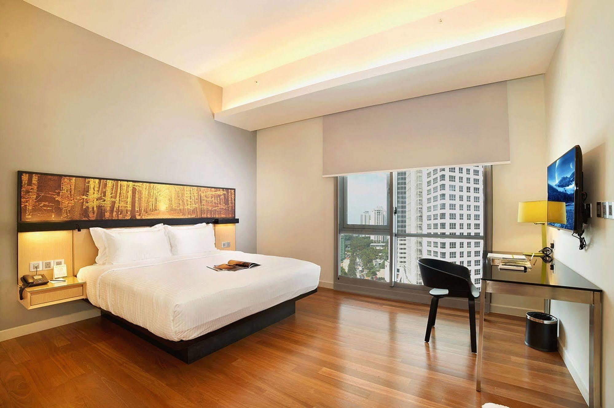 The Signature Hotel & Serviced Suites Kuala Lumpur Exterior photo