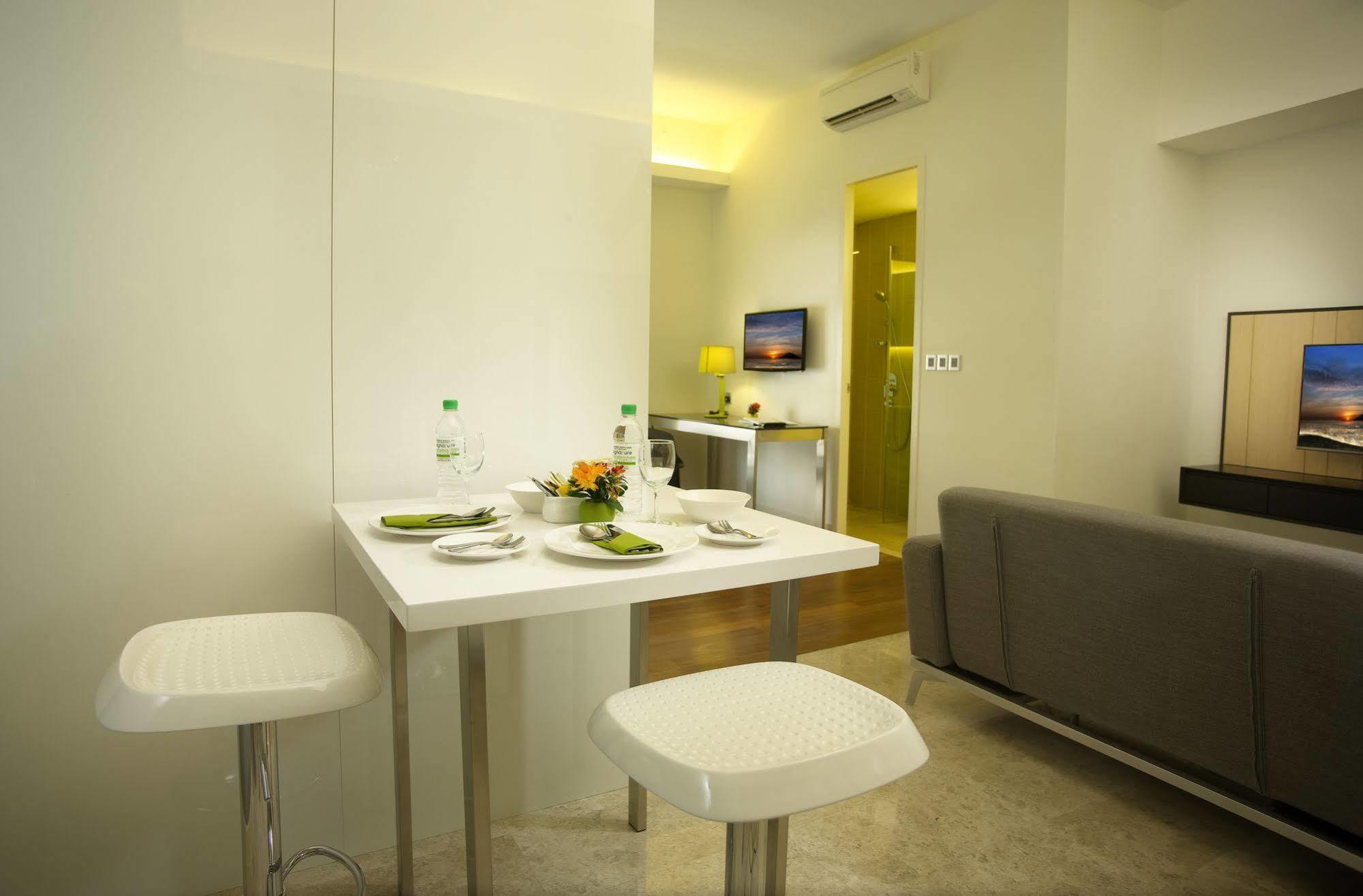 The Signature Hotel & Serviced Suites Kuala Lumpur Exterior photo