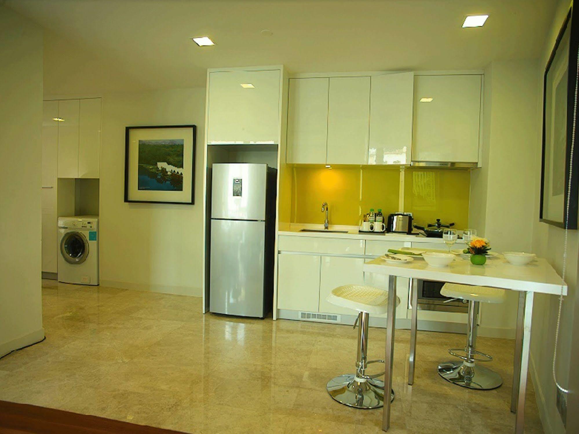 The Signature Hotel & Serviced Suites Kuala Lumpur Exterior photo