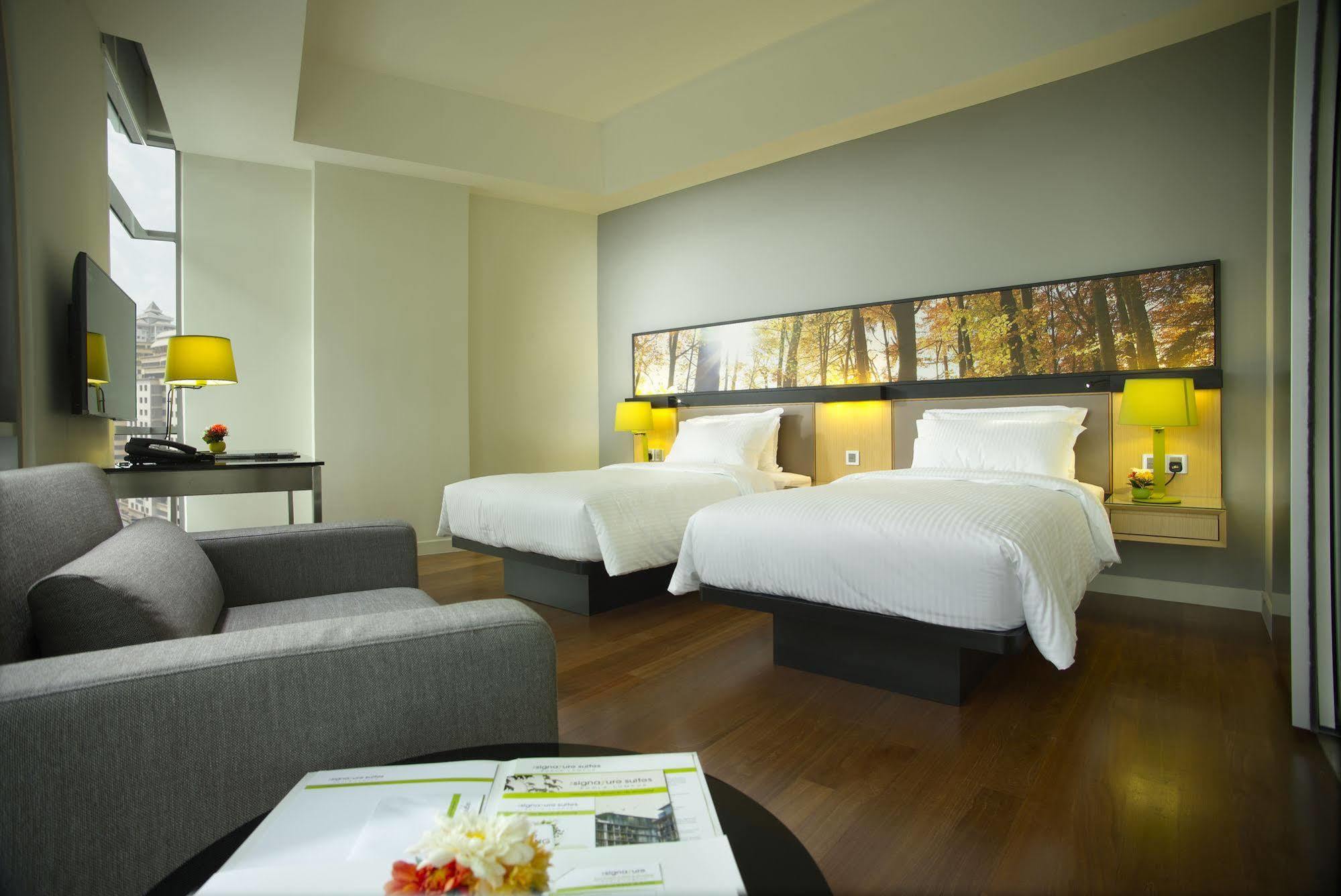 The Signature Hotel & Serviced Suites Kuala Lumpur Exterior photo